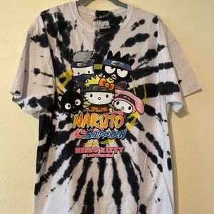 22. Naruto Shippuden x Hello Kitty And Friends Sun Camiseta de manga corta.